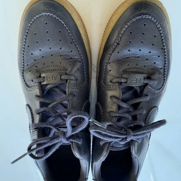 Nike Air Force 1 - Picture 2 of 5